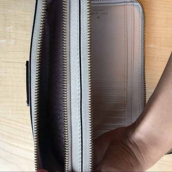 Kate Spade wallet! - Picture 6 of 8